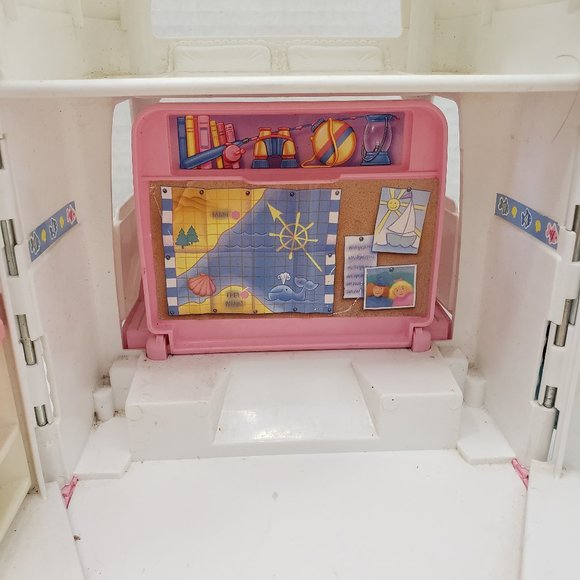 Vintage Fisher Price RV Loving Family Vacation Camper 1998 90s Y2K 2000 - Picture 5 of 16